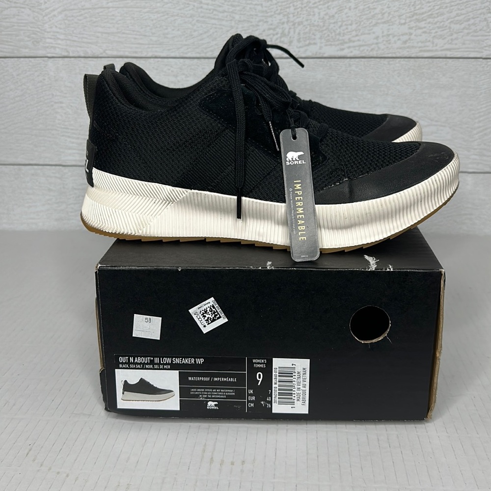 Sorel Out n About III Low Sneaker NWT